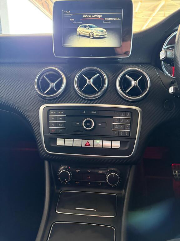 MERCEDES-BENZ A CLASS A 200 STYLE A/T - 9