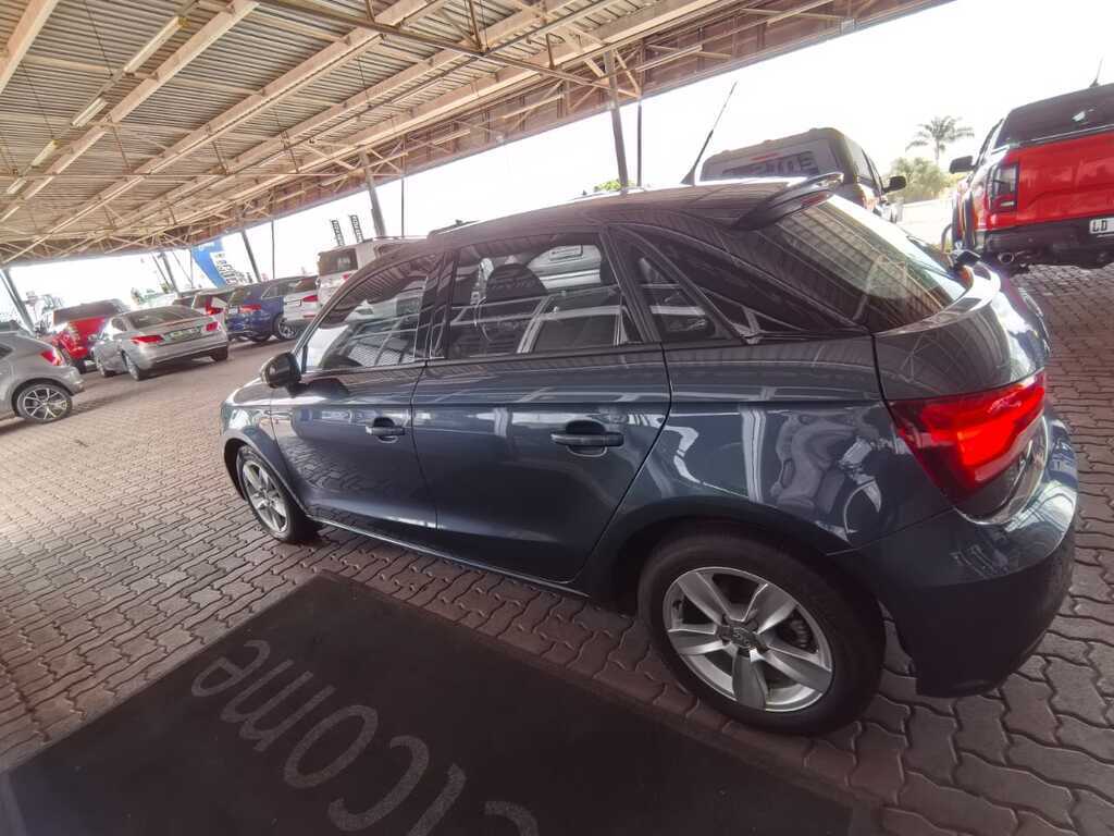 AUDI A1 A1 SPORTBACK 1.4T FSi  ATTRACTION - 8