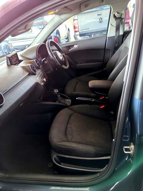 AUDI A1 A1 SPORTBACK 1.4T FSi  ATTRACTION - 9