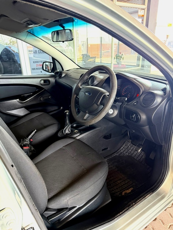 FORD FIGO FIGO 1.4 AMBIENTE - 11