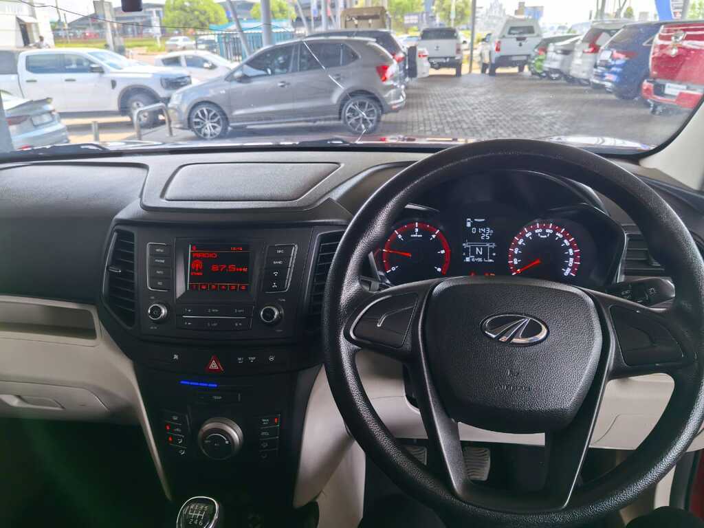 MAHINDRA XUV300 XUV300 1.5D (W4) - 11