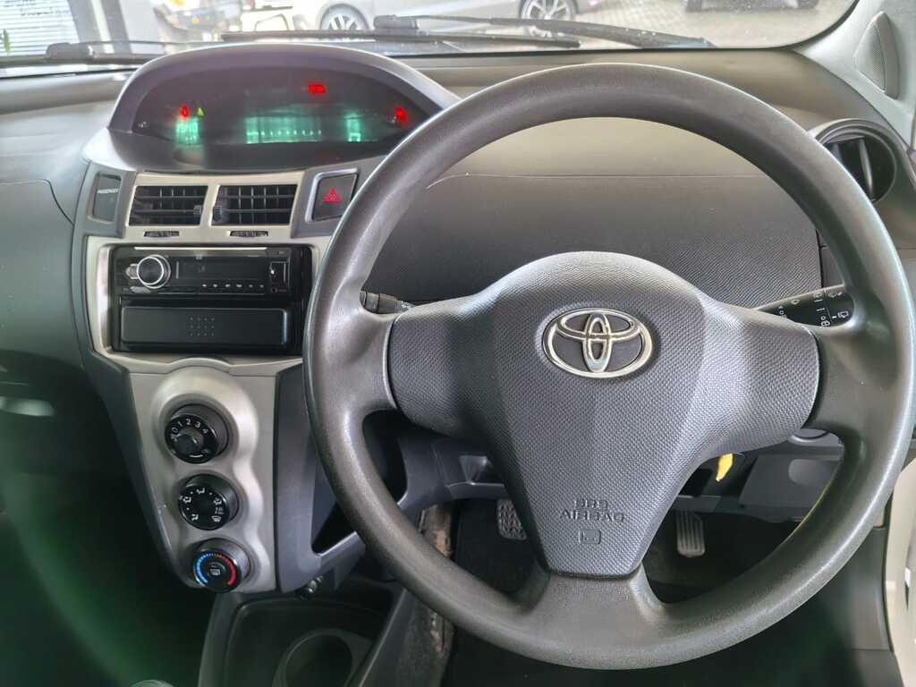 TOYOTA YARIS YARIS T1 3Dr - 12