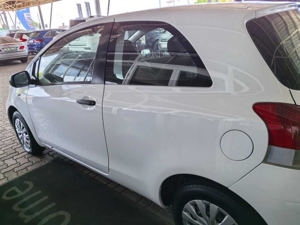 TOYOTA YARIS YARIS T1 3Dr - 6