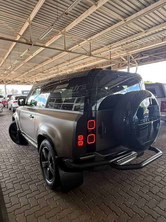 LAND ROVER DEFENDER 90 DEFENDER 90 D240 SE X-DYNAMIC (177KW)
