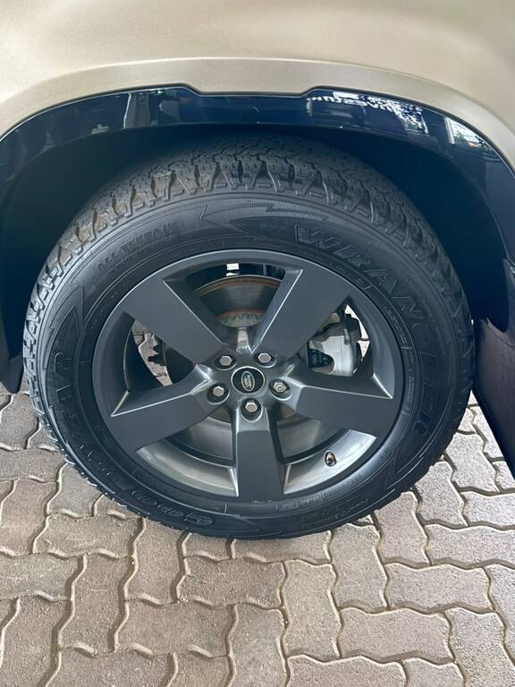 LAND ROVER DEFENDER 90 DEFENDER 90 D240 SE X-DYNAMIC (177KW)