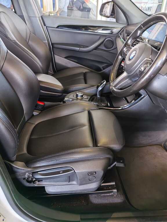 BMW X1 X1 sDRIVE18i M SPORT A/T (F48) - 12