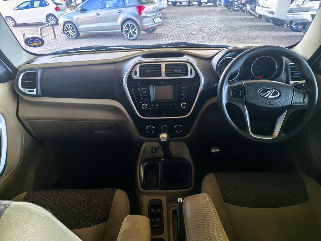 MAHINDRA TUV TUV300 1.5TD (7 SEAT) - 10