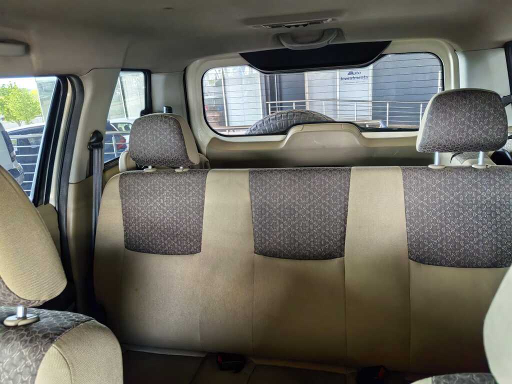MAHINDRA TUV TUV300 1.5TD (7 SEAT) - 13