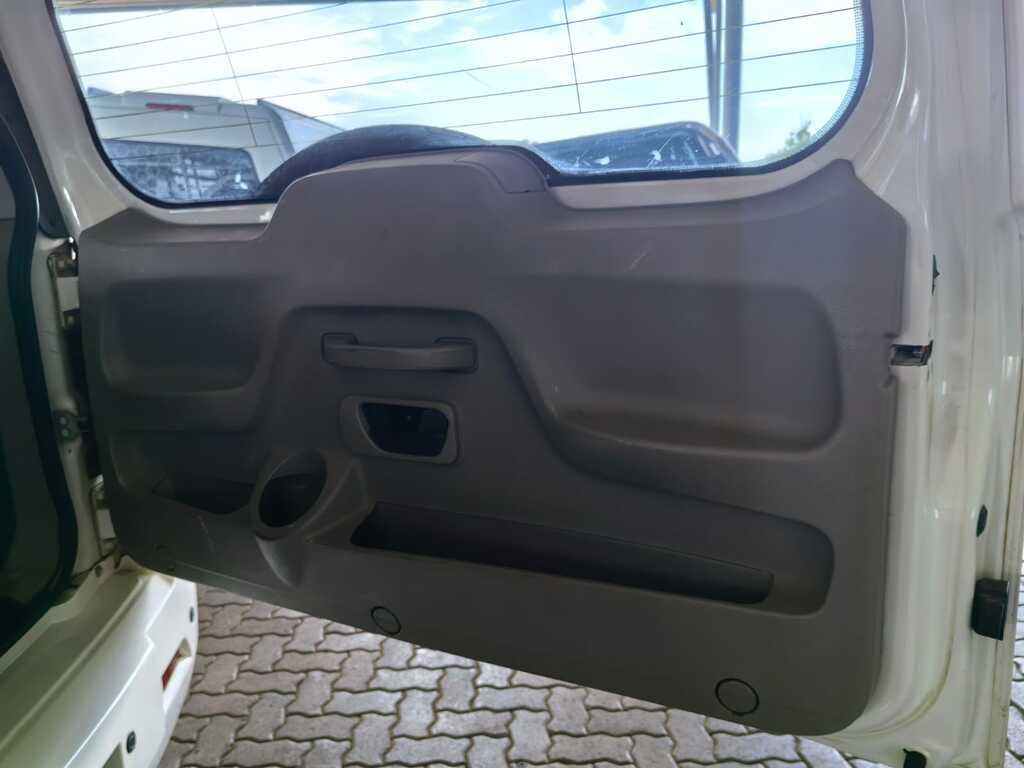 MAHINDRA TUV TUV300 1.5TD (7 SEAT) - 16