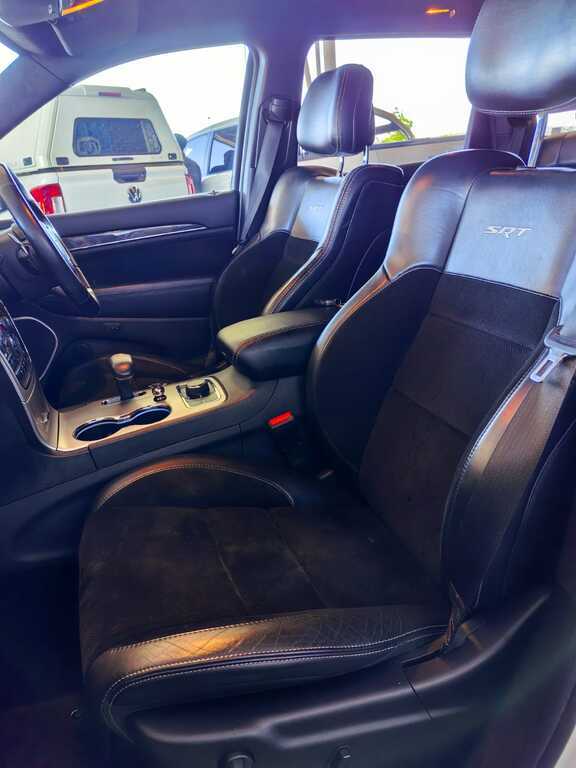 JEEP SRT8 GRAND CHEROKEE 6.4 SRT - 10