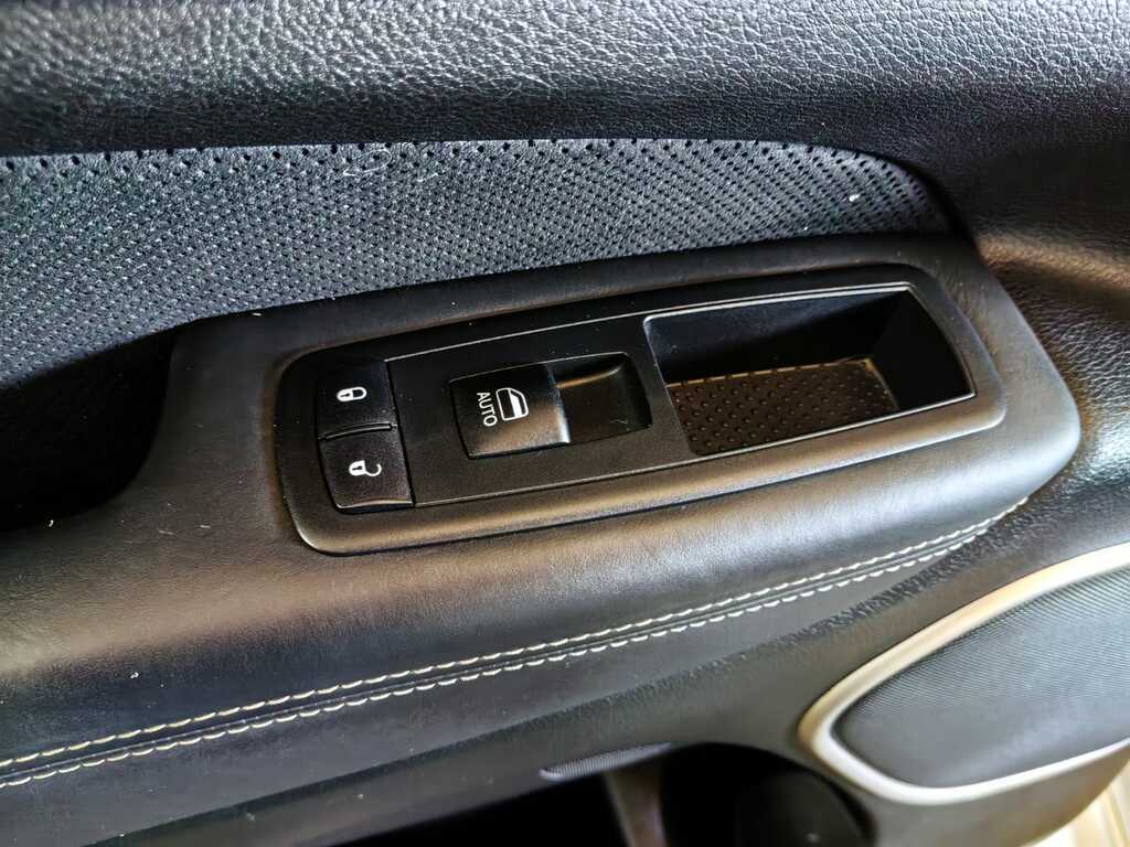 JEEP SRT8 GRAND CHEROKEE 6.4 SRT - 15
