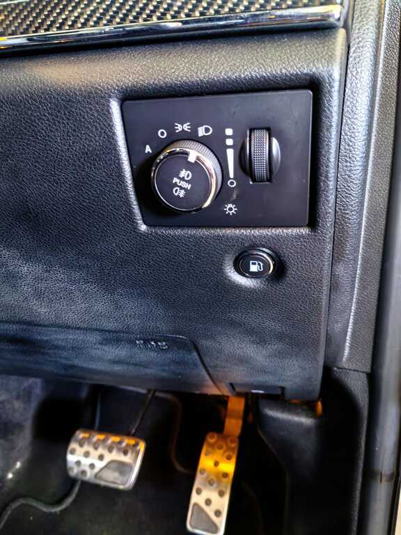 JEEP SRT8 GRAND CHEROKEE 6.4 SRT - 17