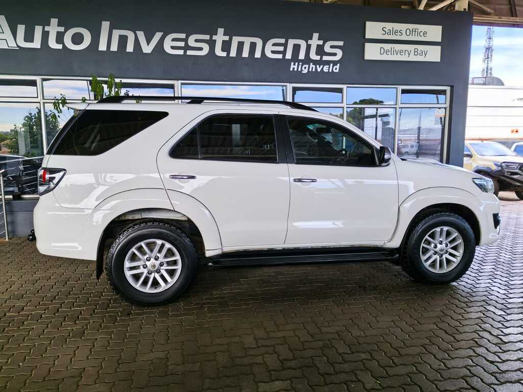 TOYOTA FORTUNER FORTUNER 3.0D-4D 4X4 A/T - 3