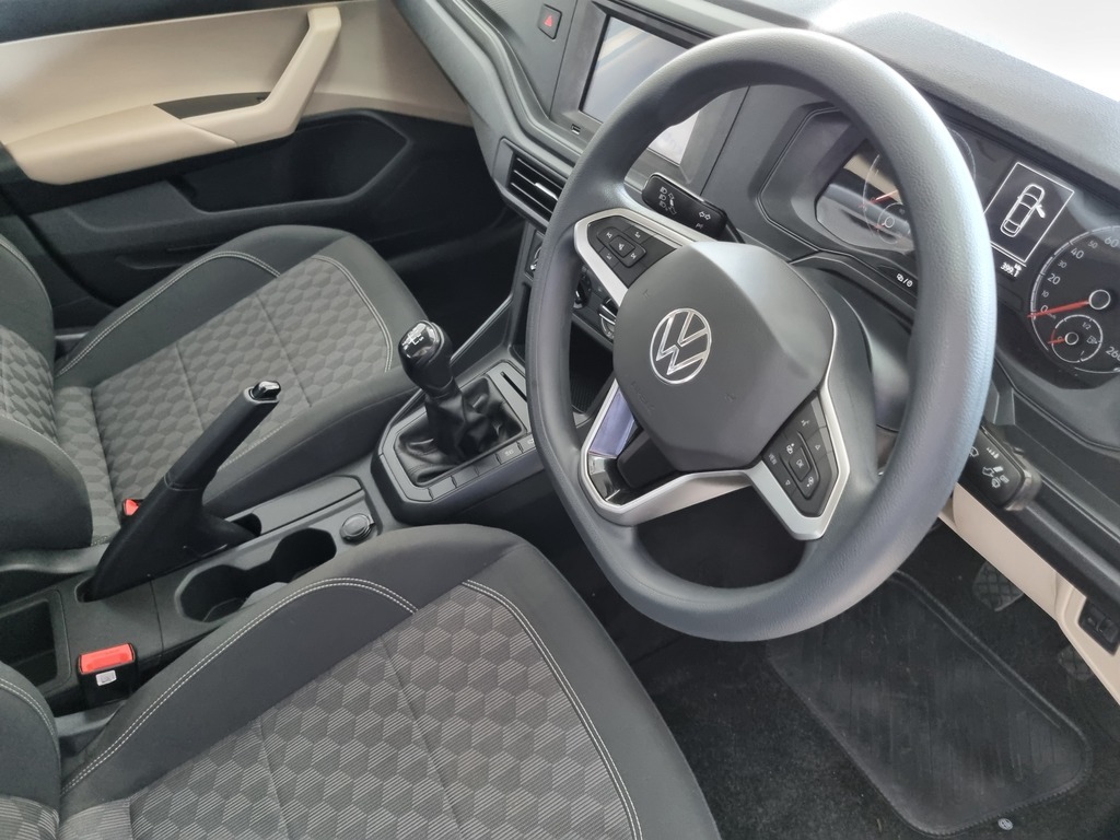 VOLKSWAGEN POLO CLASSIC POLO 1.6 - 12