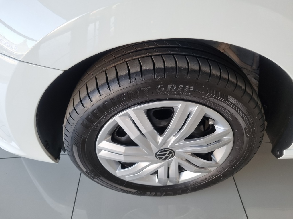 VOLKSWAGEN POLO VIVO POLO VIVO 1.4 TRENDLINE (5DR)