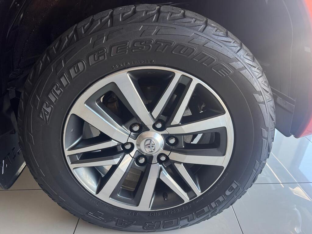 TOYOTA HILUX HILUX 2.8 GD-6 RAIDER 4X4 A/T P/U D/C