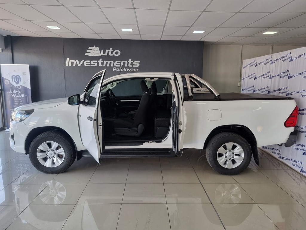 TOYOTA HILUX HILUX 2.4 GD-6 RB SRX P/U E/CAB