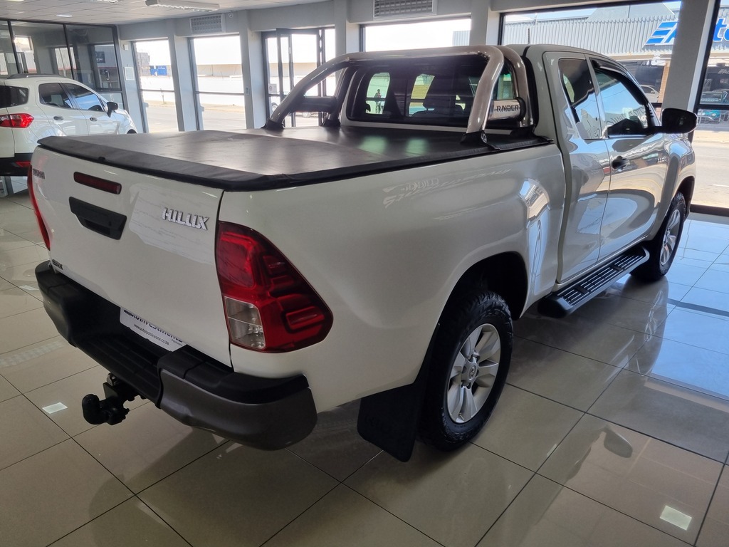 TOYOTA HILUX HILUX 2.4 GD-6 RB SRX P/U E/CAB
