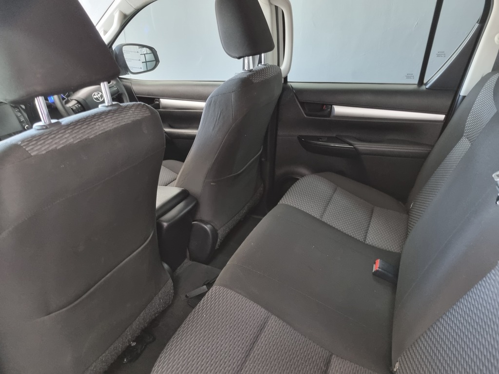 TOYOTA HILUX HILUX 2.4 GD-6 SRX 4X4 A/T P/U D/C
