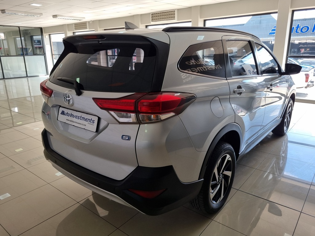 TOYOTA RUSH RUSH 1.5 A/T - 18