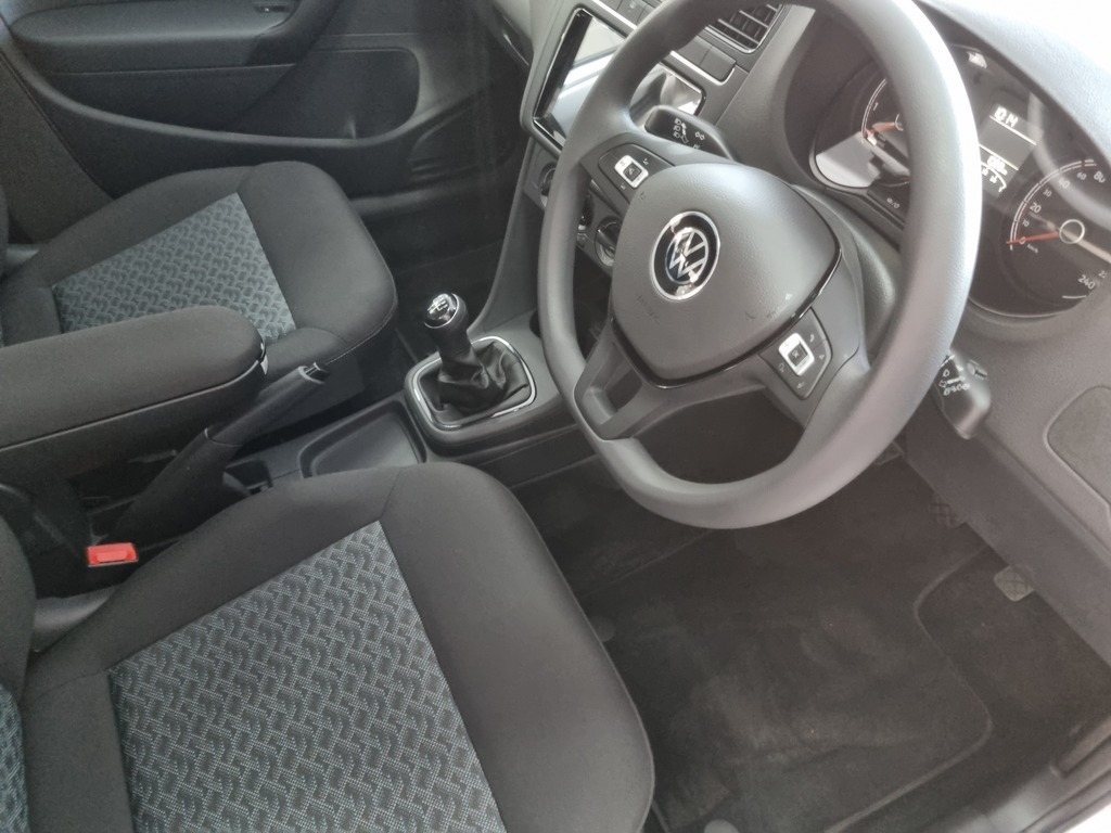 VOLKSWAGEN POLO VIVO POLO VIVO 1.4 LIFE (5DR) - 12