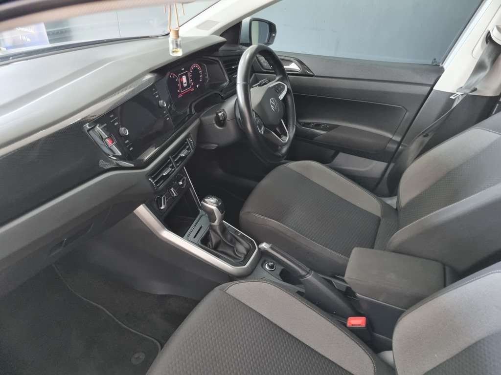 VOLKSWAGEN POLO POLO 1.0 TSI LIFE DSG - 8