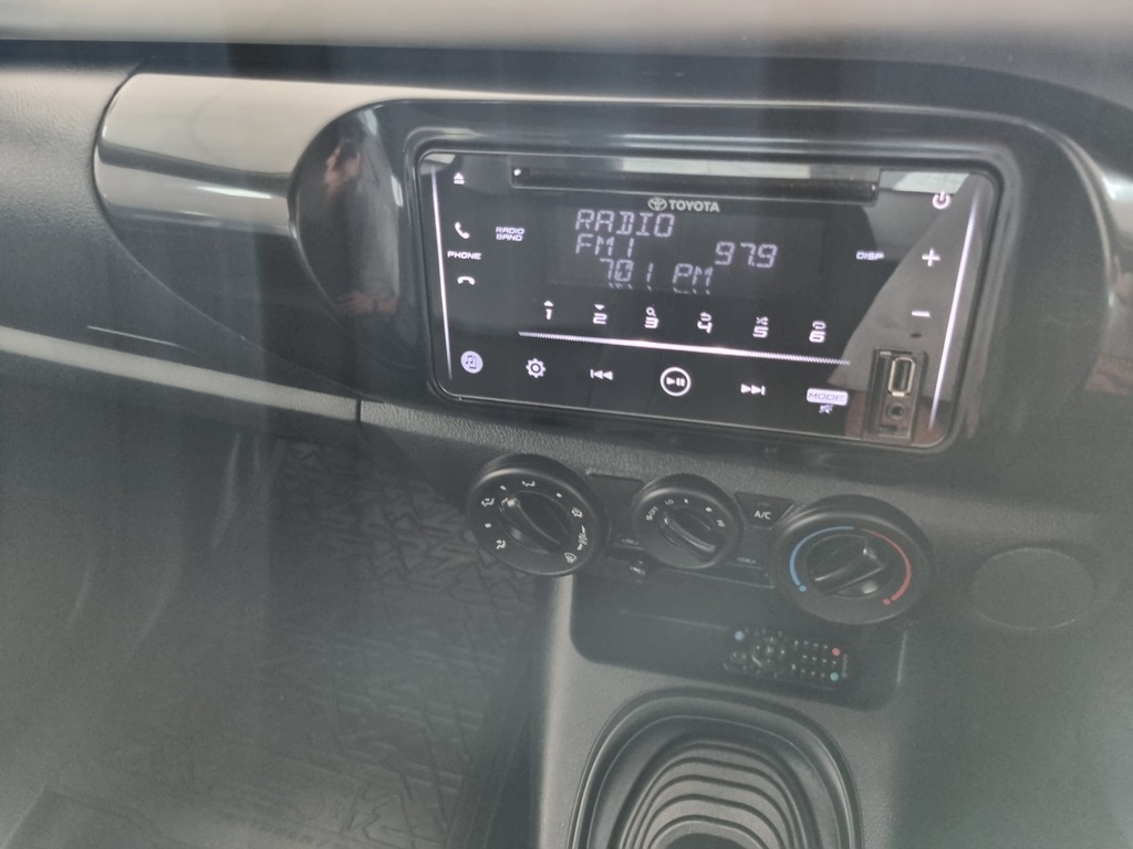 TOYOTA HILUX HILUX 2.4 GD S A/C P/U S/C