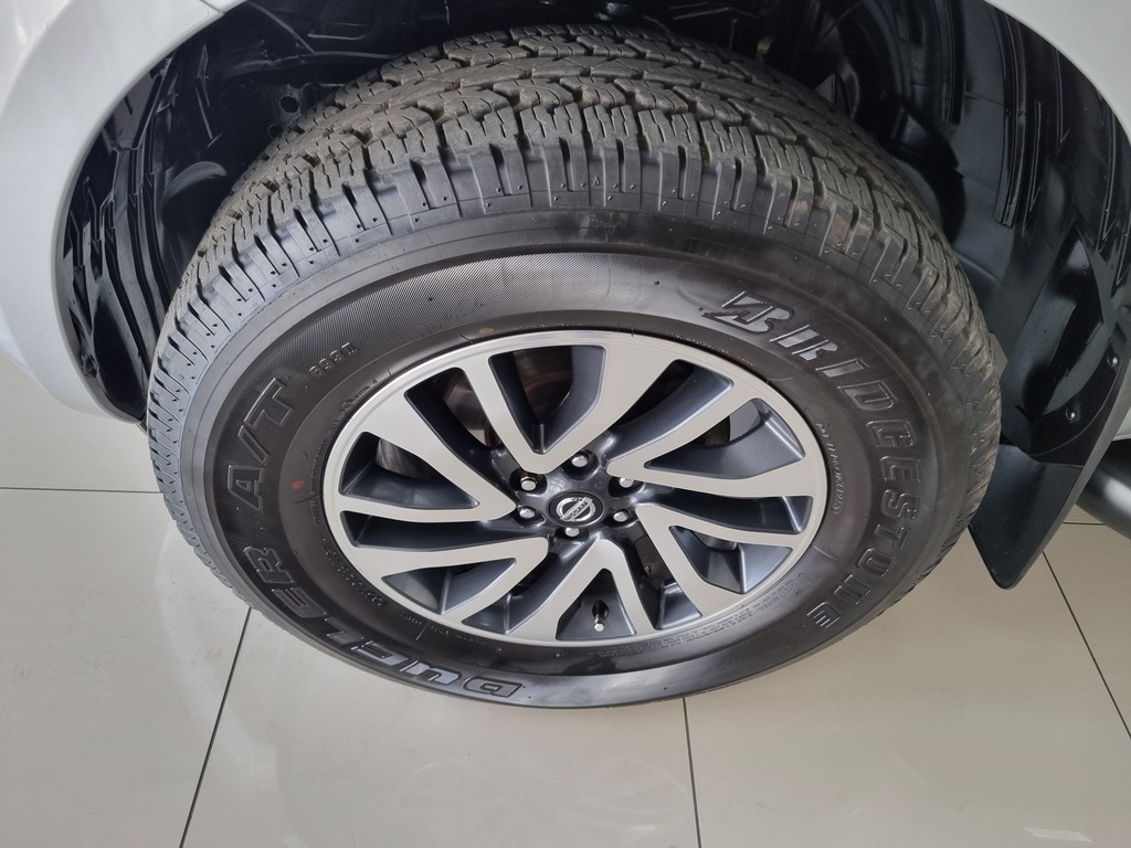 NISSAN NAVARA NAVARA 2.3D SE A/T P/U D/C