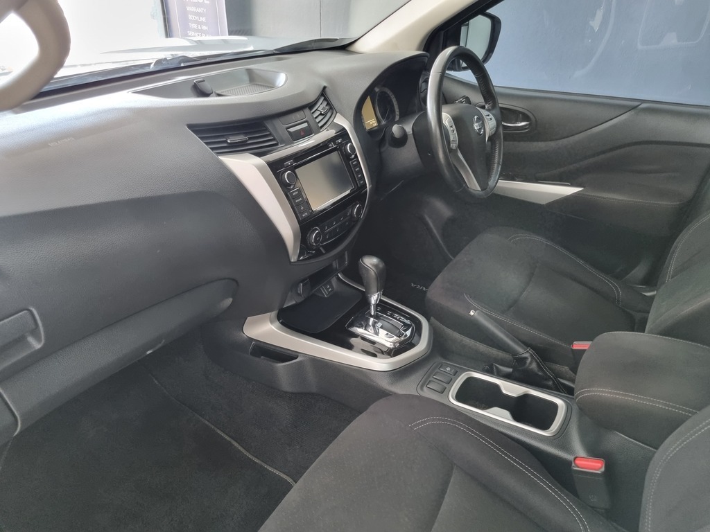 NISSAN NAVARA NAVARA 2.3D SE A/T P/U D/C