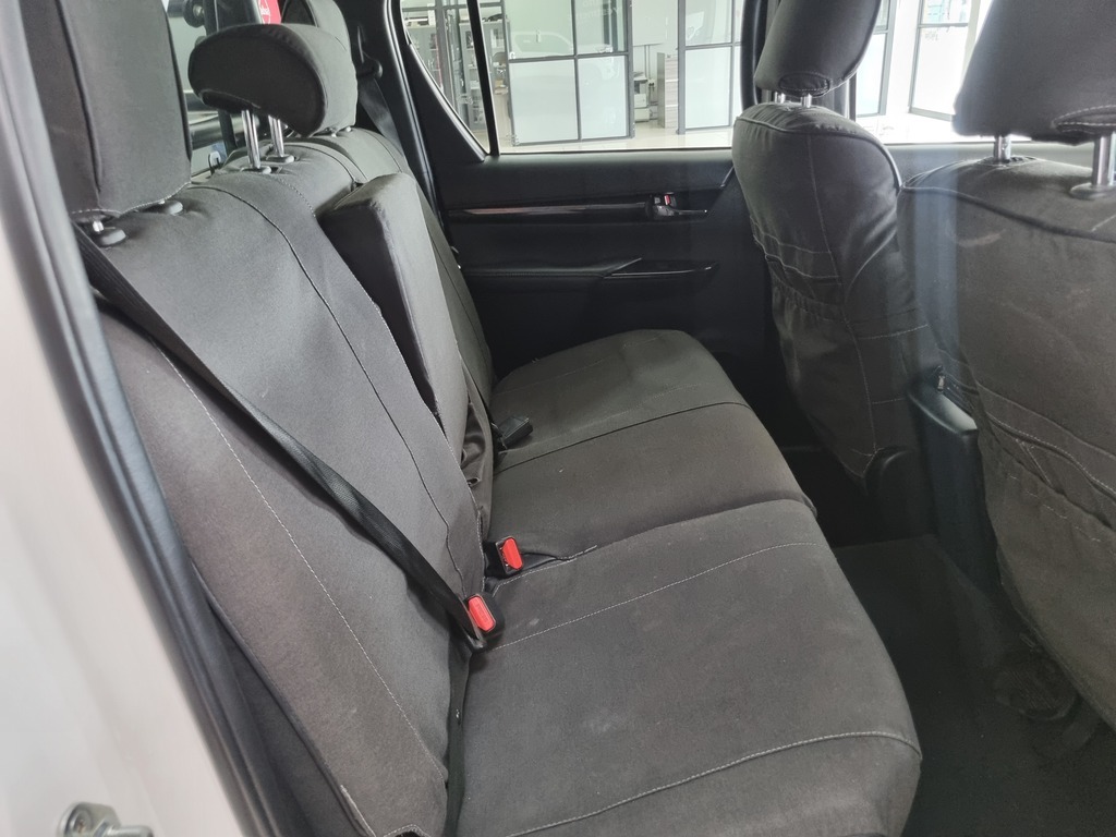 TOYOTA HILUX HILUX 2.8 GD-6 RAIDER 4X4 A/T P/U D/C - 10