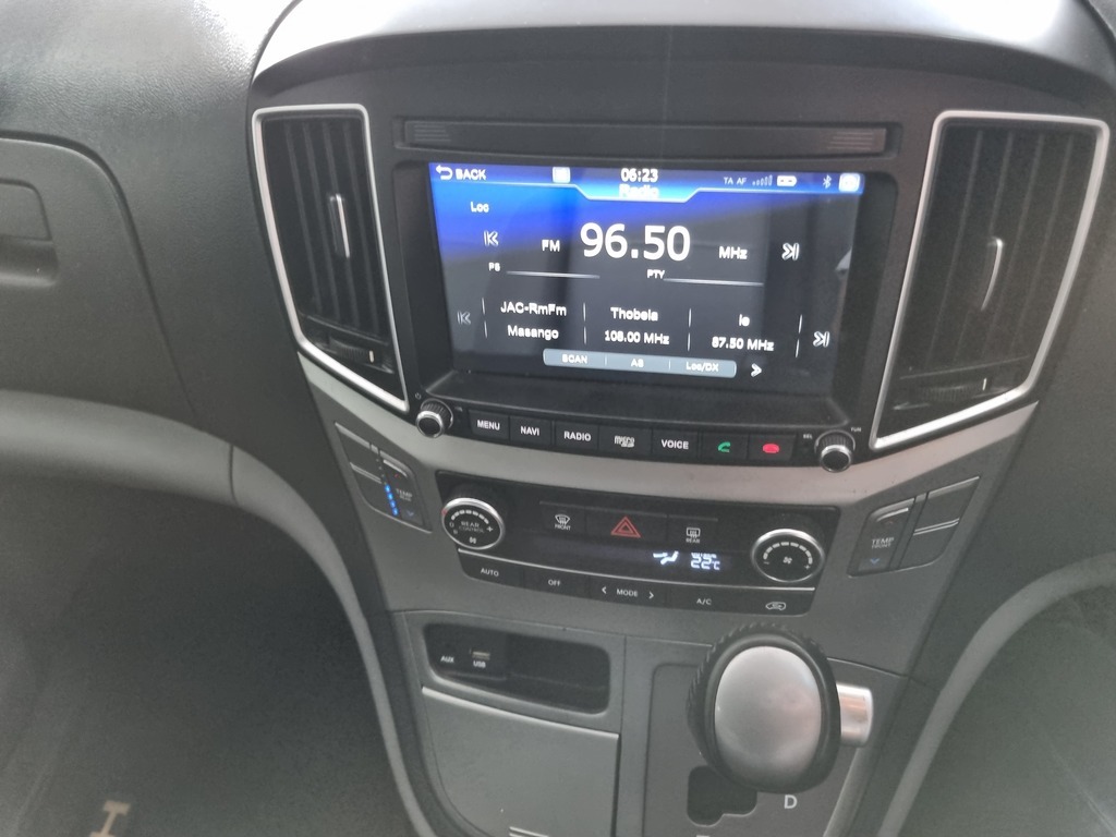 HYUNDAI H-1 H-1 2.5 CRDI A/T/ 2.5 ELITE A/T