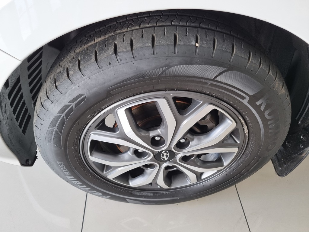 HYUNDAI H-1 H-1 2.5 CRDI A/T/ 2.5 ELITE A/T