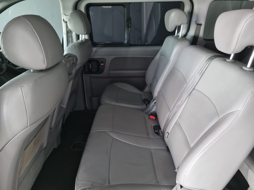 HYUNDAI H-1 H-1 2.5 CRDI A/T/ 2.5 ELITE A/T