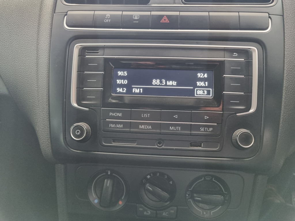 VOLKSWAGEN POLO VIVO POLO VIVO 1.4 TRENDLINE (5DR) - 14