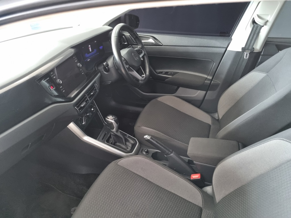 VOLKSWAGEN POLO POLO 1.0 TSI LIFE DSG - 8