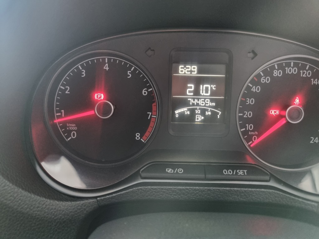 VOLKSWAGEN POLO VIVO POLO VIVO 1.4 TRENDLINE (5DR)