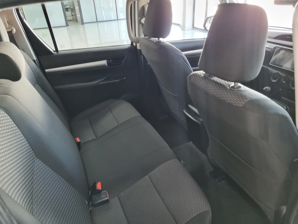 TOYOTA HILUX HILUX 2.4 GD-6 RB SRX P/U D/C - 10