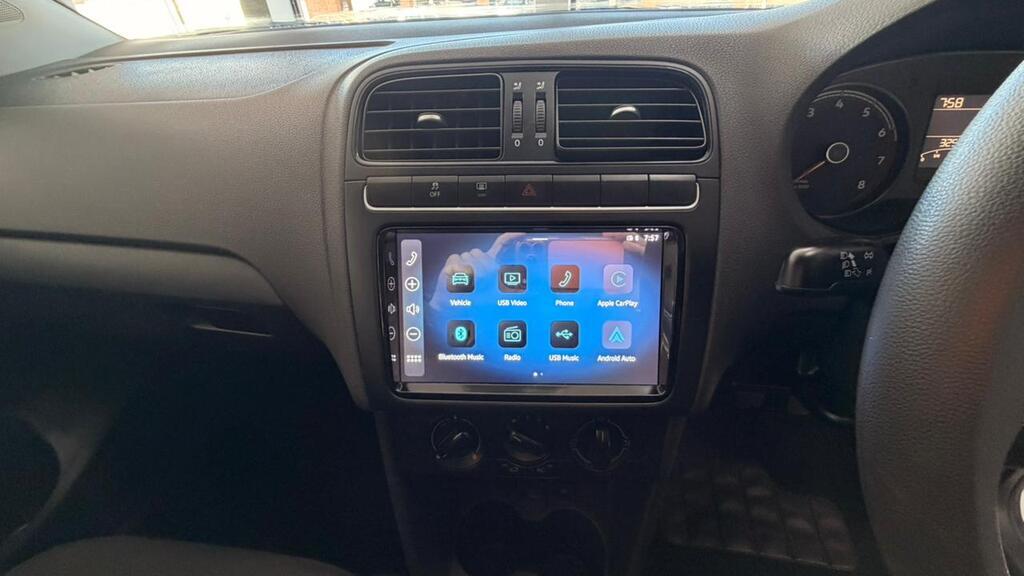 VOLKSWAGEN Polo Vivo POLO VIVO 1.4 (5DR) - 17