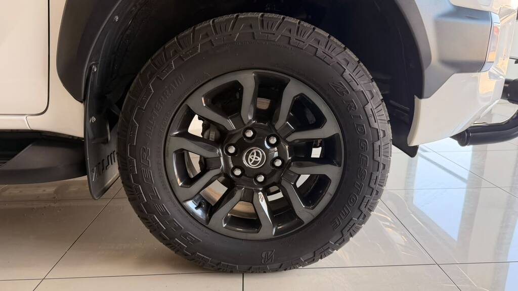 TOYOTA HILUX HILUX 2.8 GD-6 RB LEGEND A/T P/U E/CAB - 18