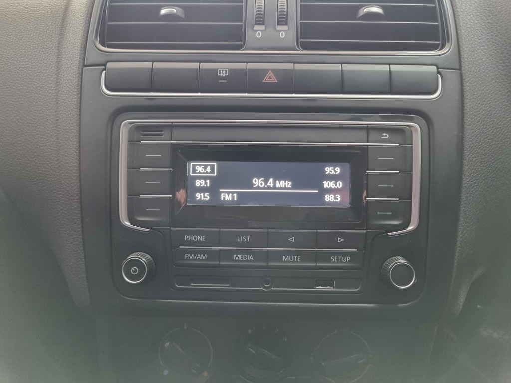 VOLKSWAGEN POLO VIVO POLO VIVO 1.4 TRENDLINE (5DR) - 13