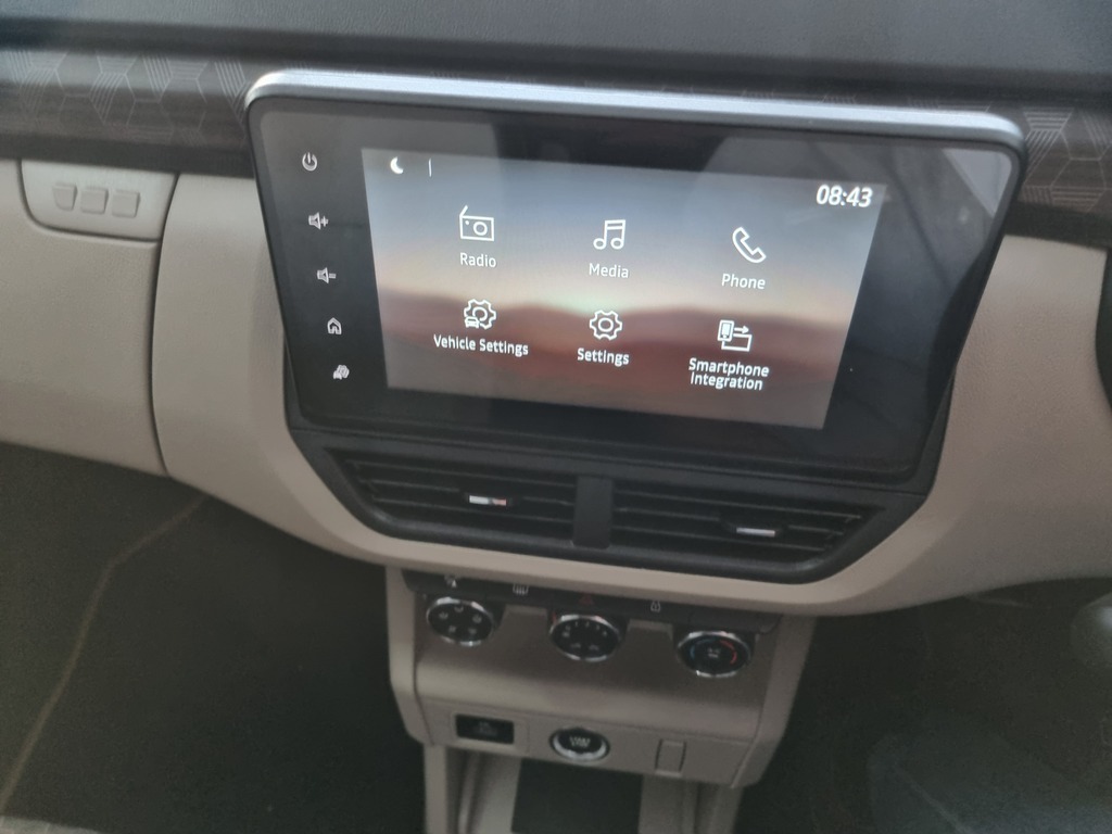 RENAULT TRIBER TRIBER 1.0 ICONIC AMT - 13