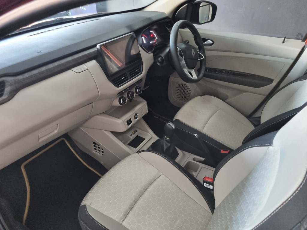 RENAULT TRIBER TRIBER 1.0 ICONIC AMT - 7