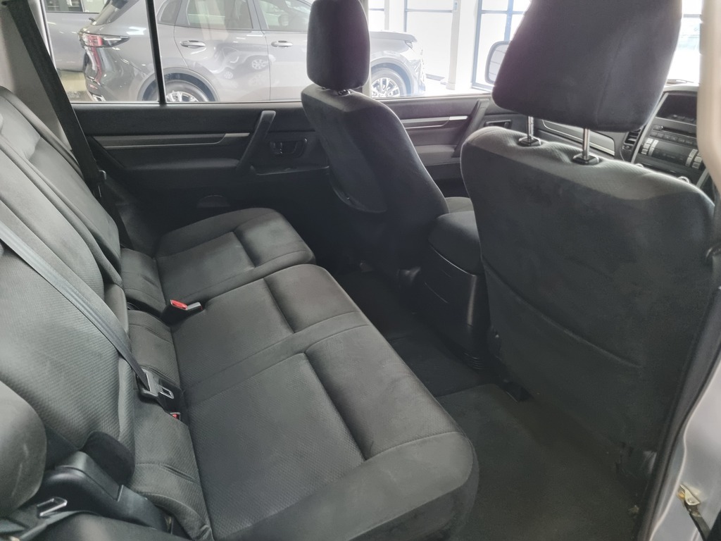 MITSUBISHI PAJERO PAJERO 3.2 Di-Dc GLX A/T