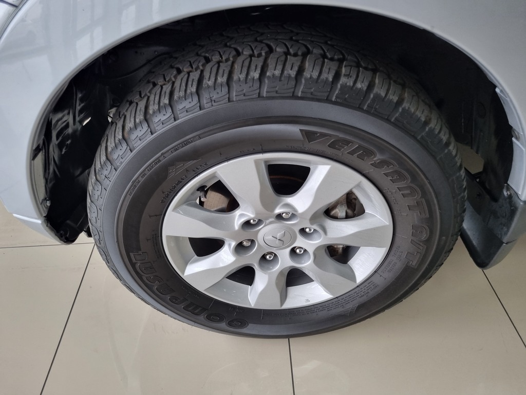 MITSUBISHI PAJERO PAJERO 3.2 Di-Dc GLX A/T