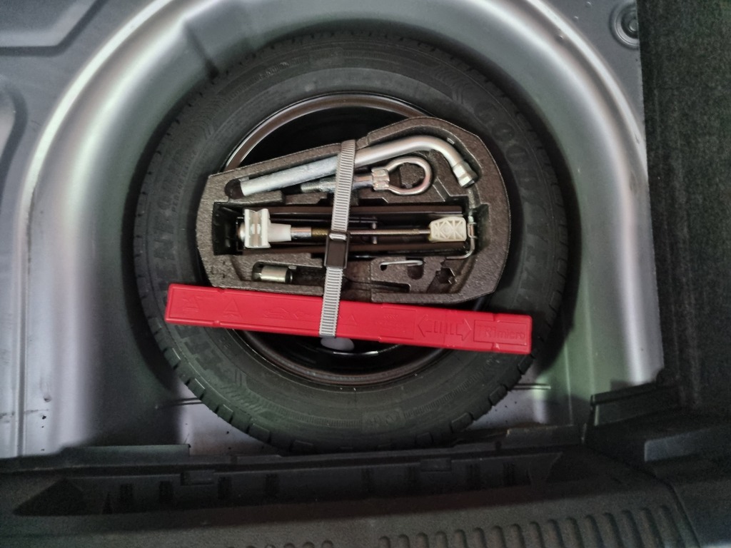 VOLKSWAGEN POLO VIVO POLO VIVO 1.4 COMFORTLINE (5DR) - 17