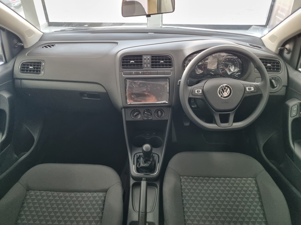 VOLKSWAGEN POLO VIVO POLO VIVO 1.4 (5DR) - 10