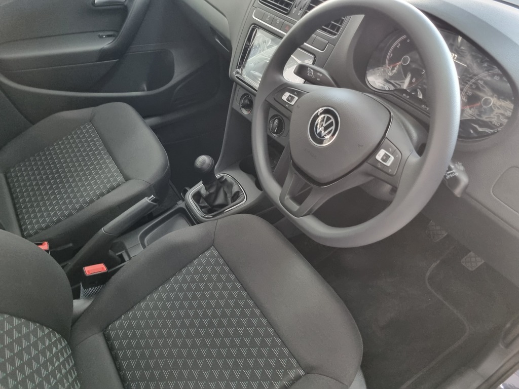 VOLKSWAGEN POLO VIVO POLO VIVO 1.4 (5DR) - 11