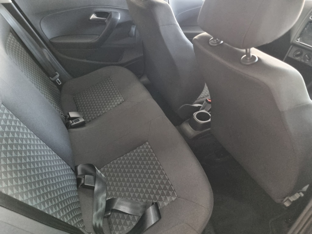 VOLKSWAGEN POLO VIVO POLO VIVO 1.4 (5DR) - 9
