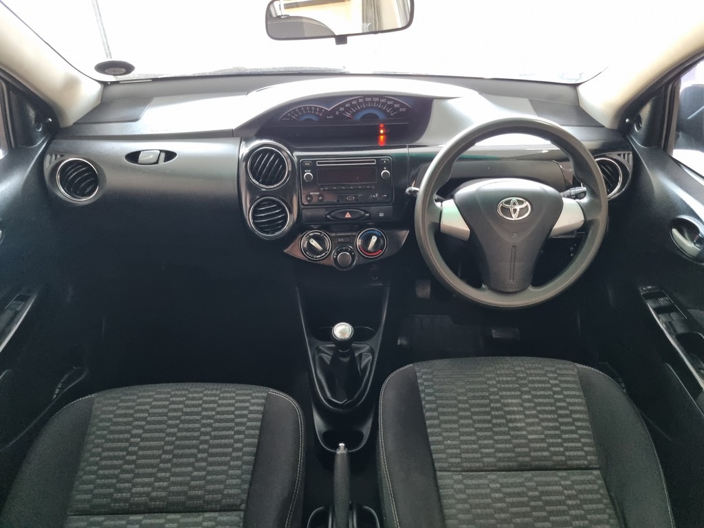 TOYOTA ETIOS ETIOS CROSS 1.5 Xs 5Dr - 10