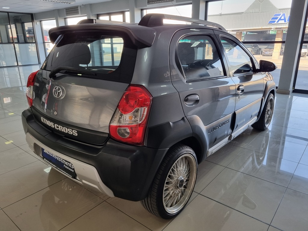 TOYOTA ETIOS ETIOS CROSS 1.5 Xs 5Dr - 16